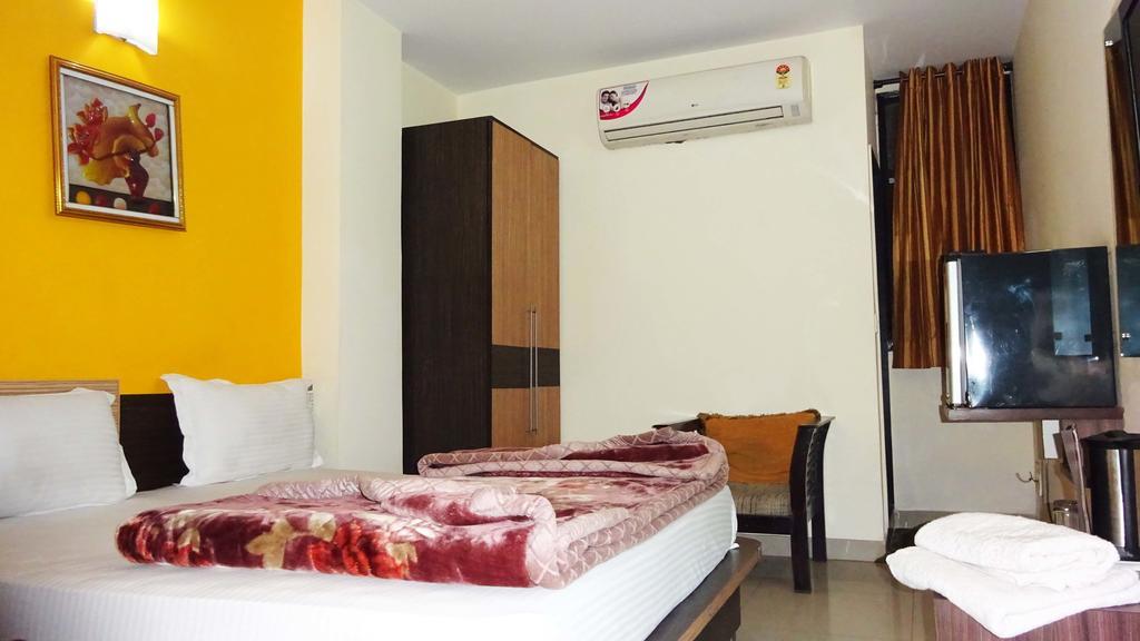 Hotel Durga International نيودلهي الغرفة الصورة