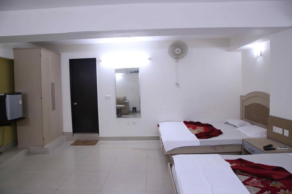 Hotel Durga International نيودلهي الغرفة الصورة
