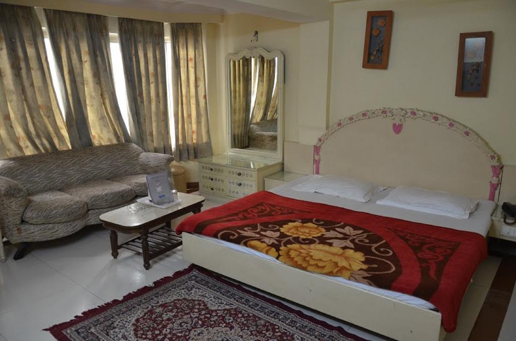 Hotel Durga International نيودلهي الغرفة الصورة